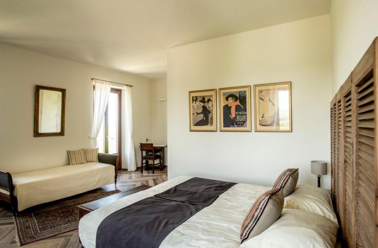 Le Vecchie Persiane - Bed & Breakfast Diano dʼAlba Kültér fotó