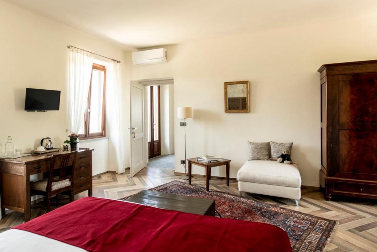 Le Vecchie Persiane - Bed & Breakfast Diano dʼAlba Kültér fotó