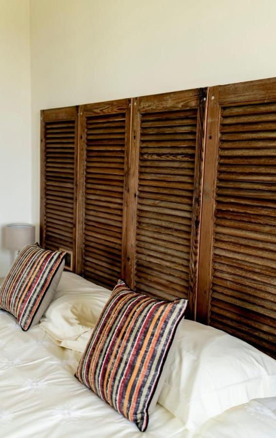 Le Vecchie Persiane - Bed & Breakfast Diano dʼAlba Kültér fotó